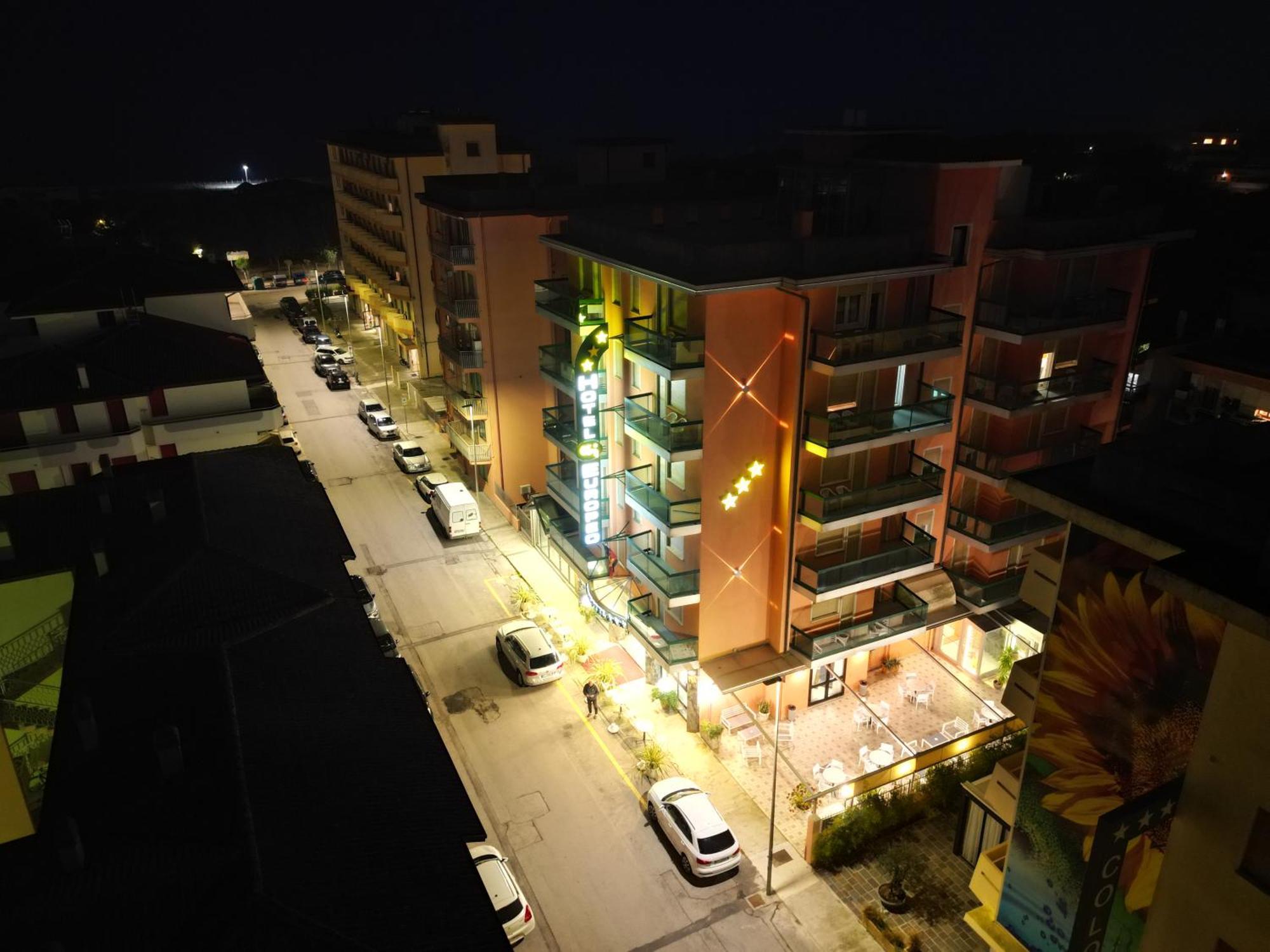 סוטומרינה Hotel Europeo מראה חיצוני תמונה