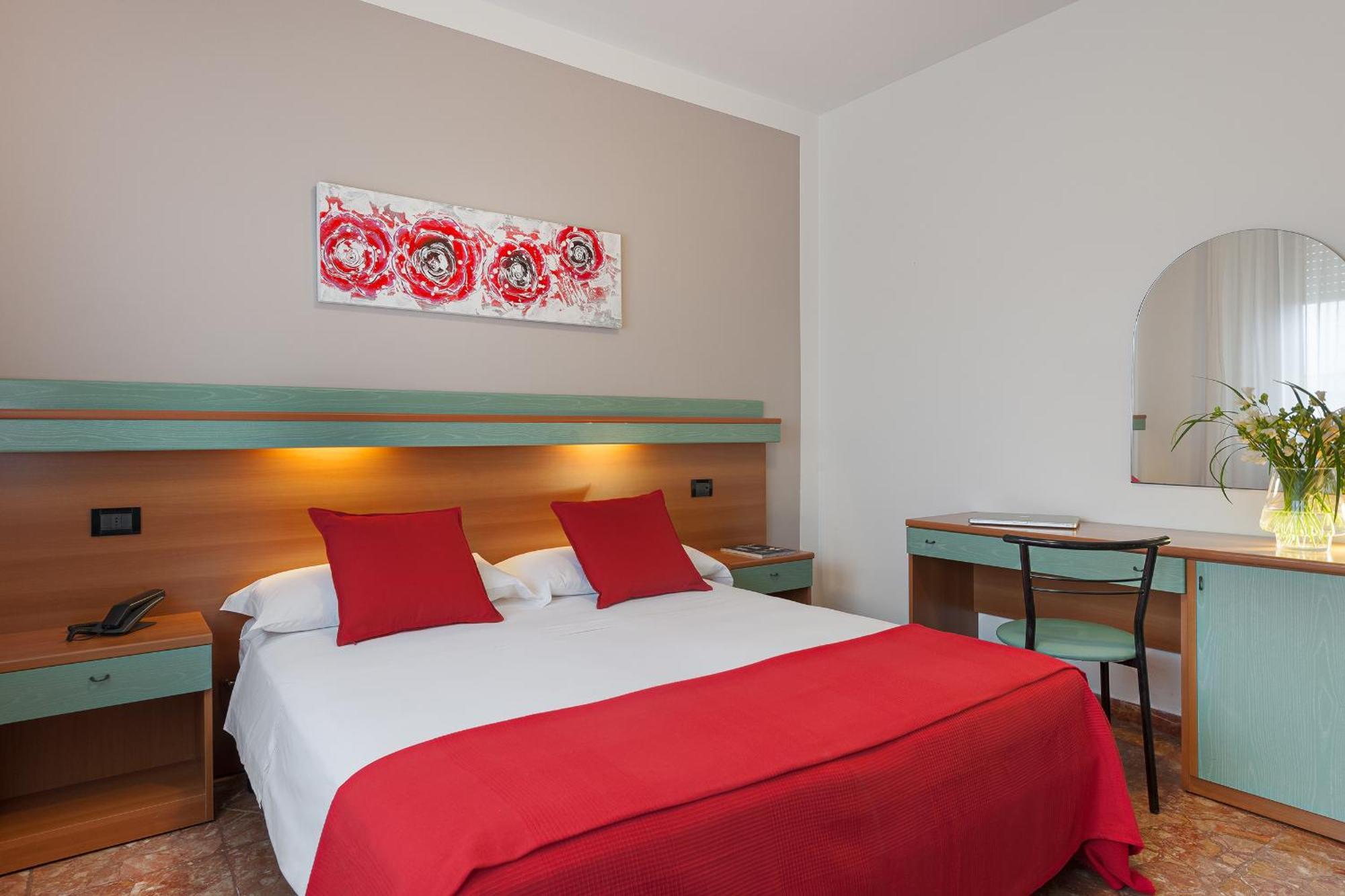 סוטומרינה Hotel Europeo מראה חיצוני תמונה