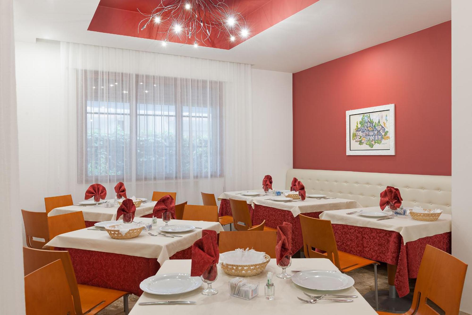 סוטומרינה Hotel Europeo מראה חיצוני תמונה