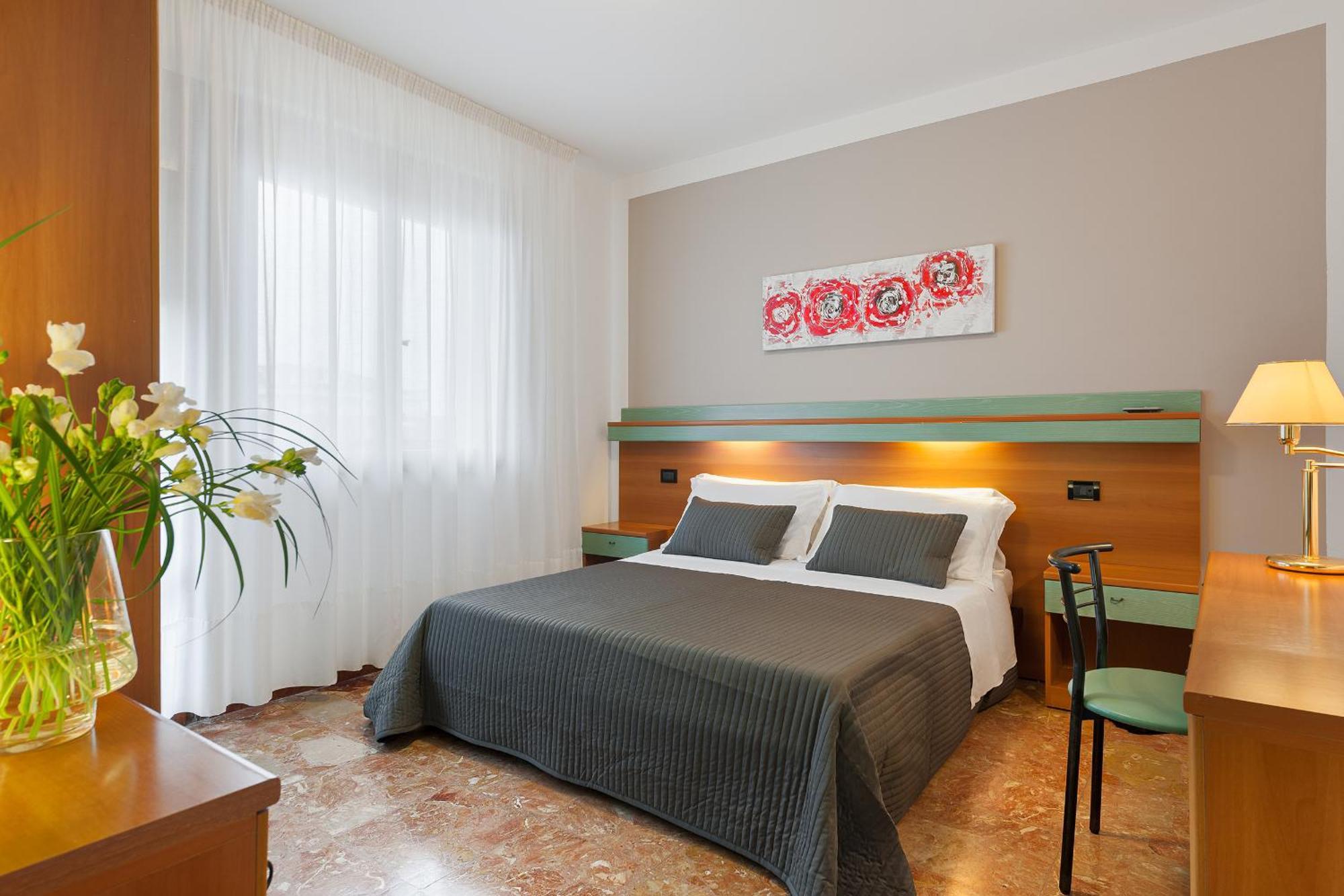 סוטומרינה Hotel Europeo מראה חיצוני תמונה