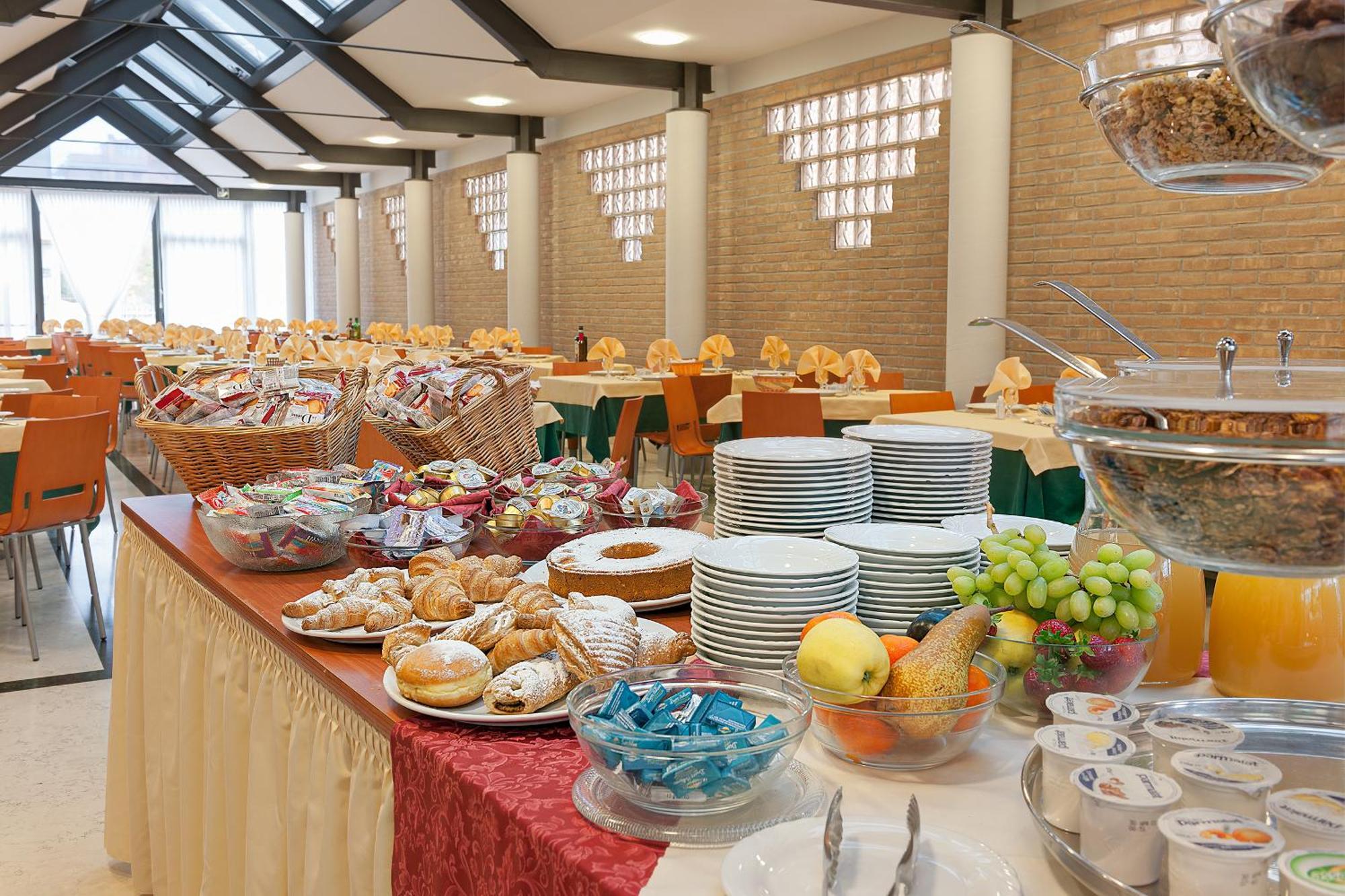 סוטומרינה Hotel Europeo מראה חיצוני תמונה
