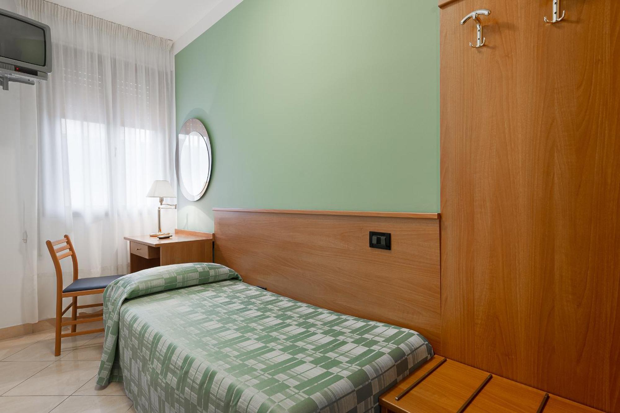 סוטומרינה Hotel Europeo מראה חיצוני תמונה