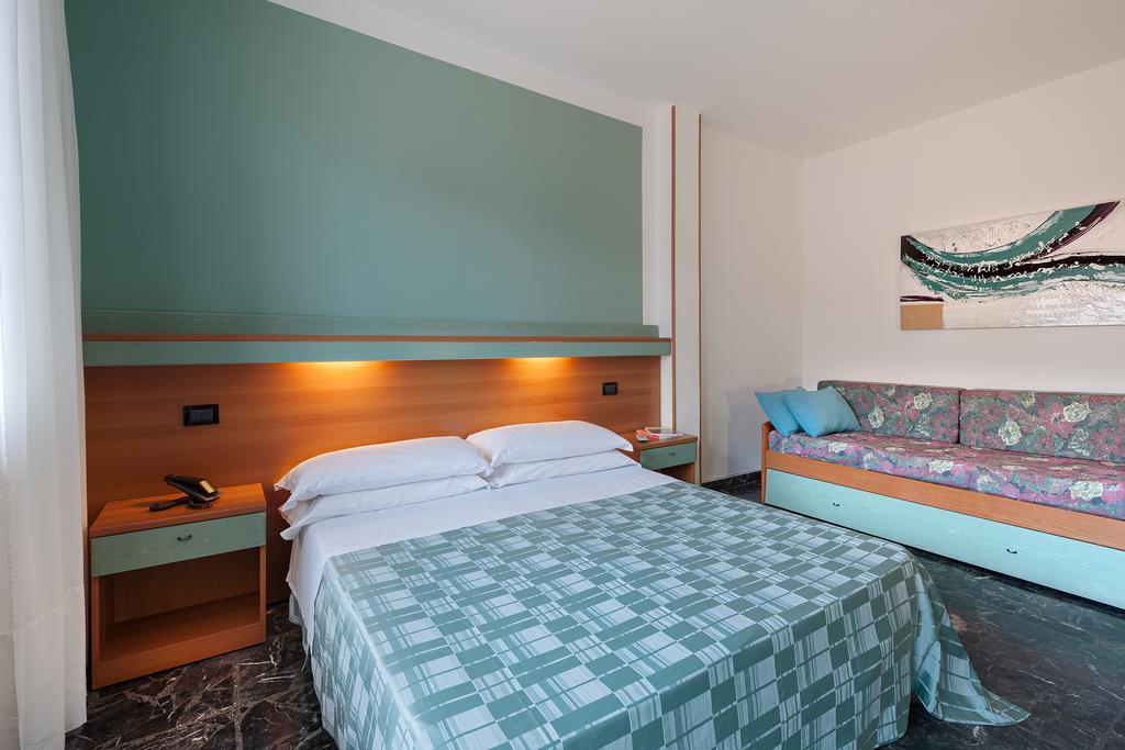 סוטומרינה Hotel Europeo מראה חיצוני תמונה