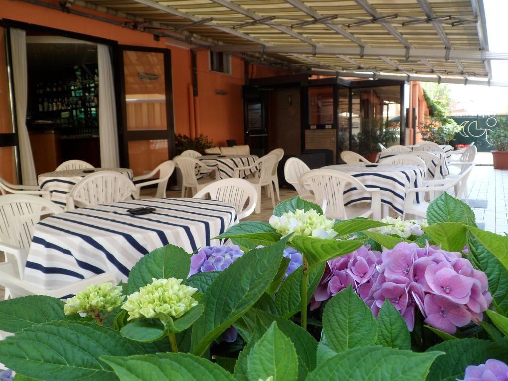 סוטומרינה Hotel Europeo מראה חיצוני תמונה